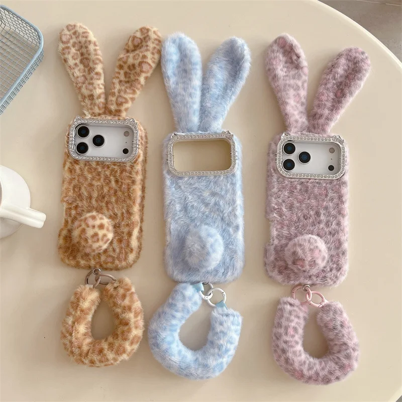 Coque en peluche douce avec mo - Apple Iphone 16 avis et prix