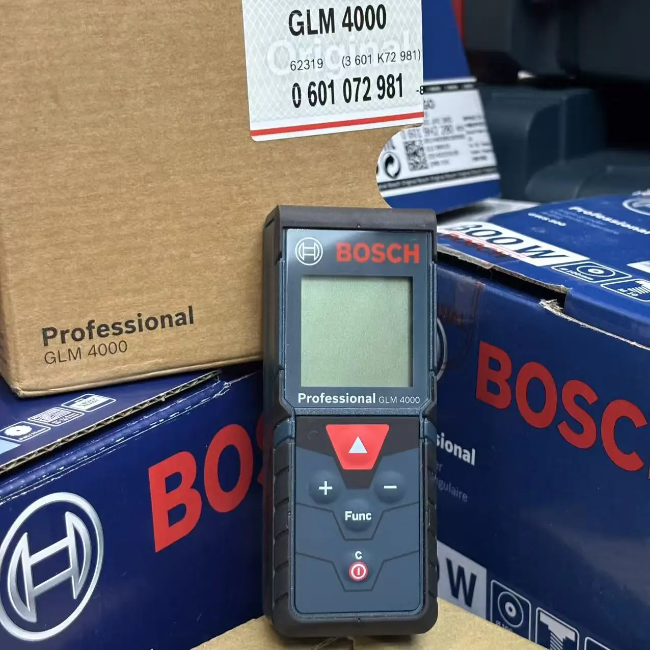 BOSCH GLM 4000 Télémètre laser - Laser Distance Measure avis et prix